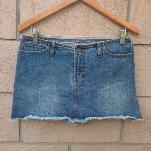 J. Galt Women's Denim Jean Distressed Fray Hem Mini Low Rise Skirt Size S Blue